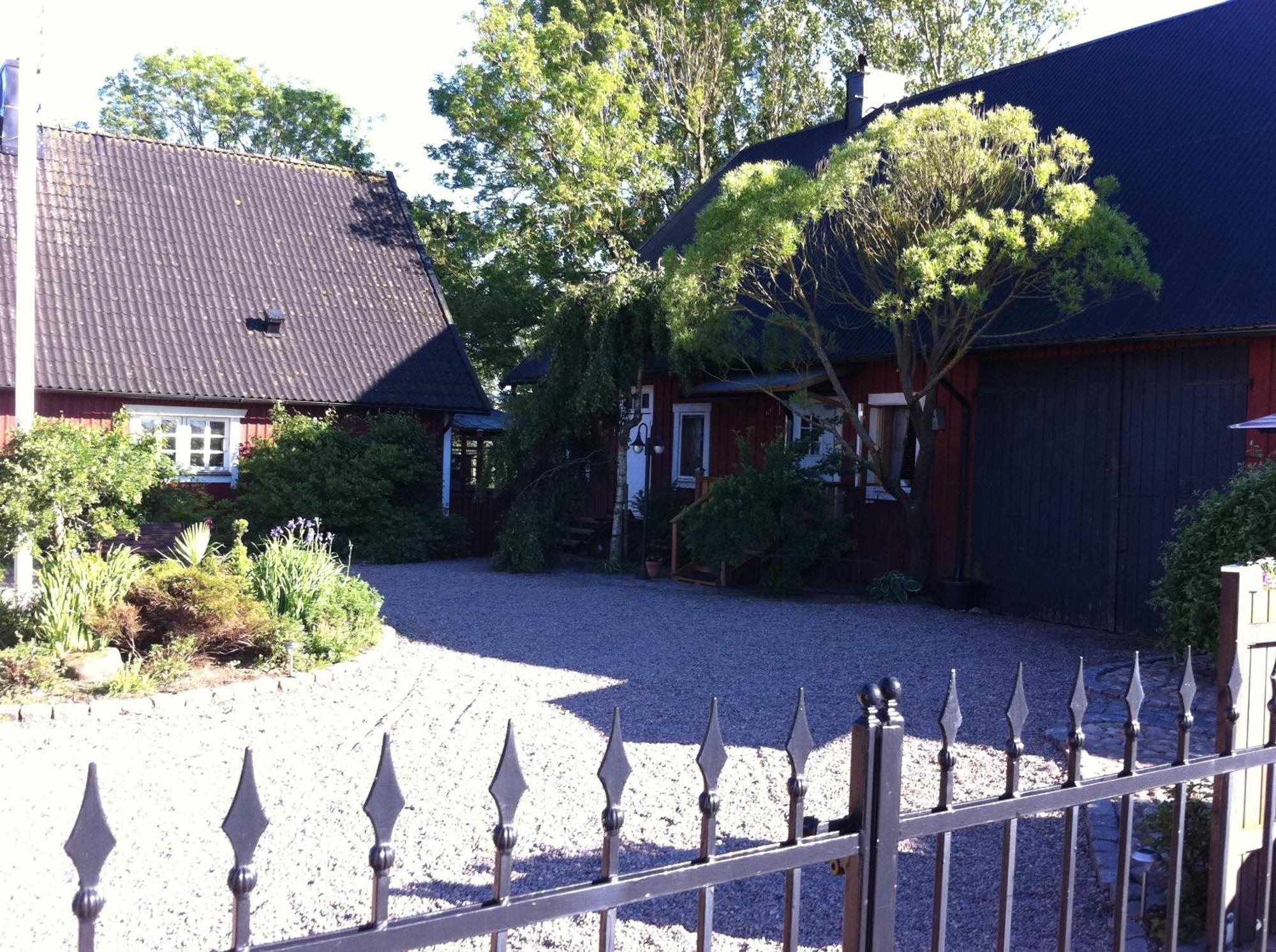 Mattisgarden Bed & Breakfast Эстра-Юнгбю Экстерьер фото