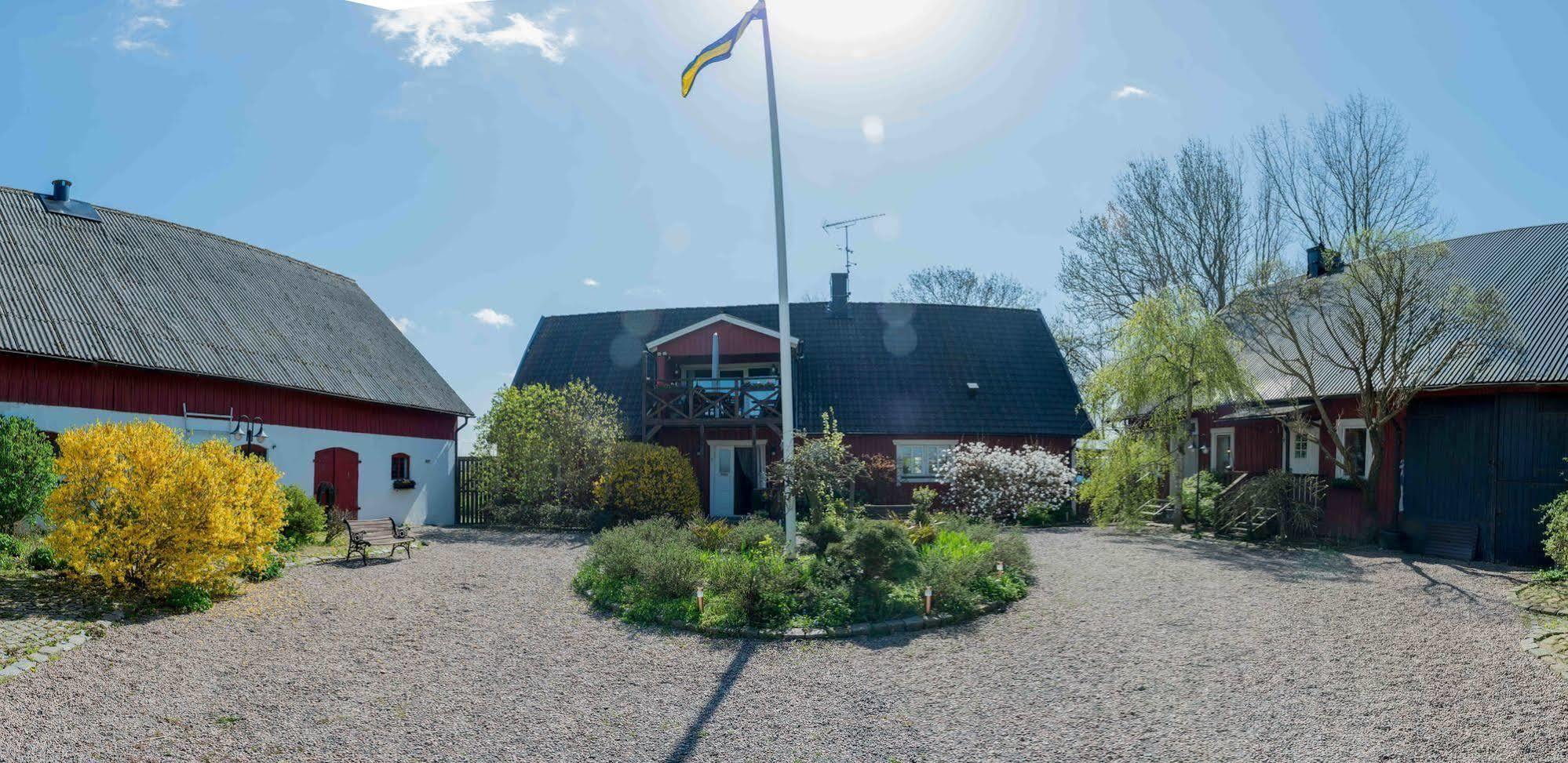 Mattisgarden Bed & Breakfast Эстра-Юнгбю Экстерьер фото